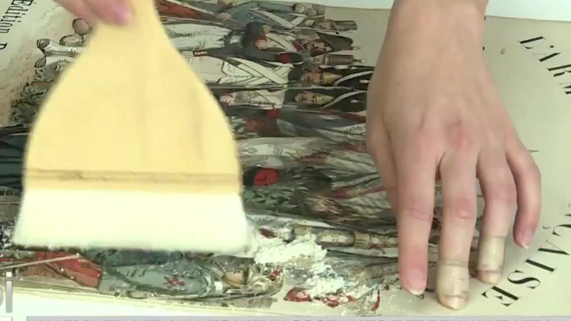 Les mains de notre atelier au travail