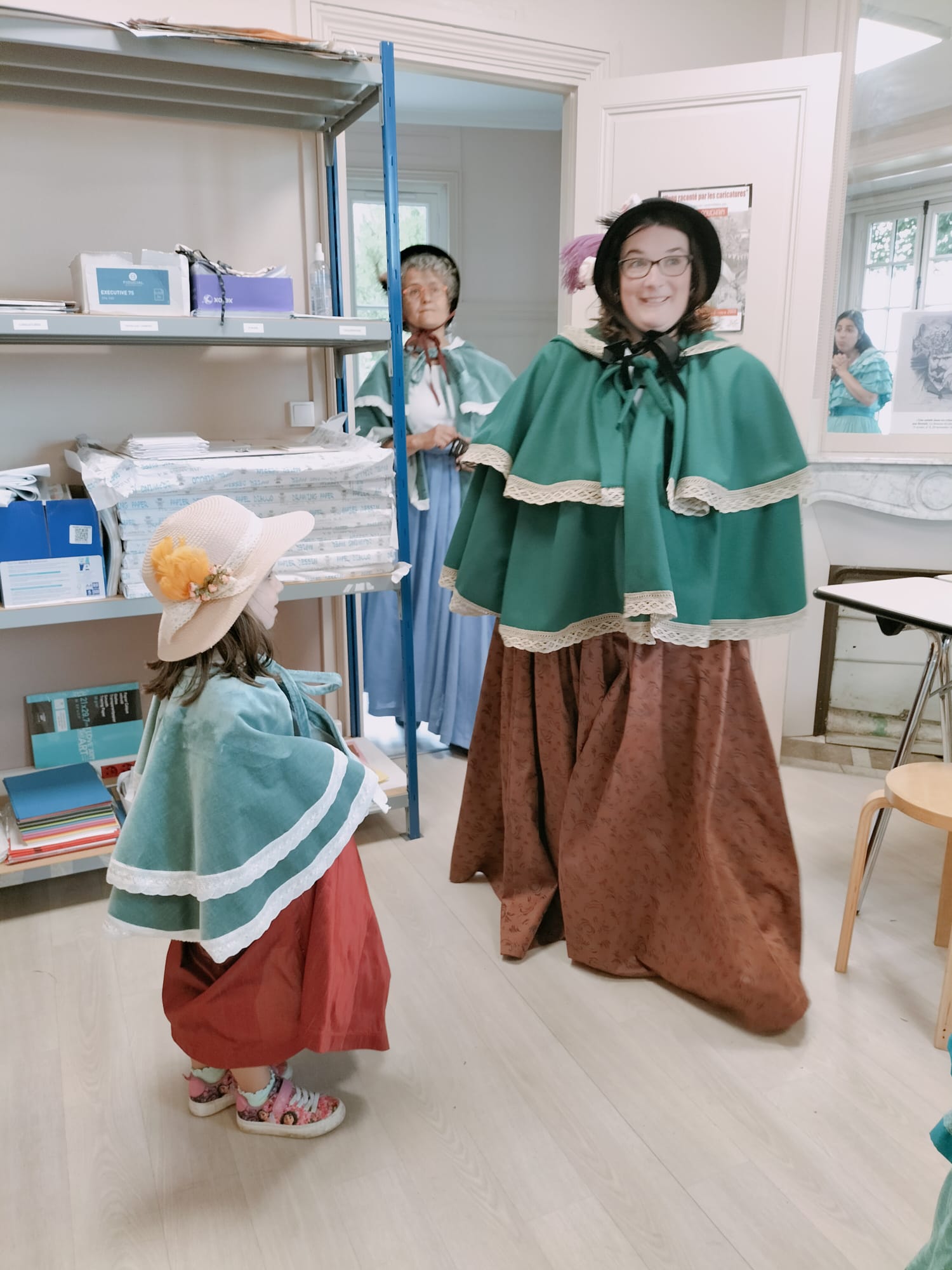 Costumes public
